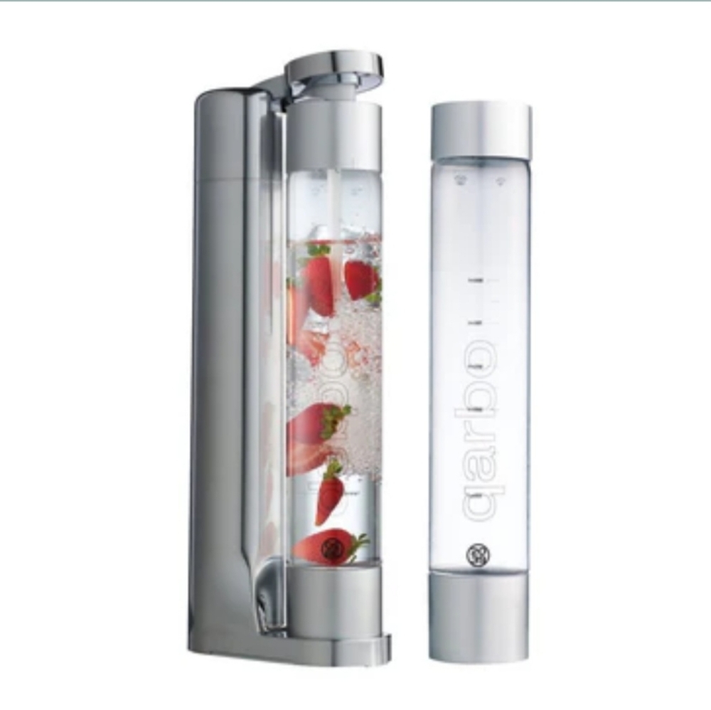 Qarbo sparkling water maker & fruit infuser Plus Two CO2 Cylinders